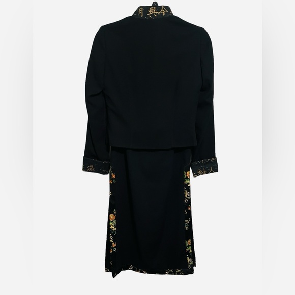 TAPP Black Asian Design Two Piece Blazer and Slit Skirt Set Size Small & Size 8 - Picture 10 of 16